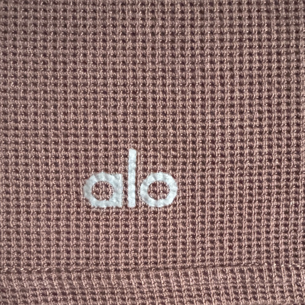 ALO Yoga Brown Crop Top - Picture 3 of 3